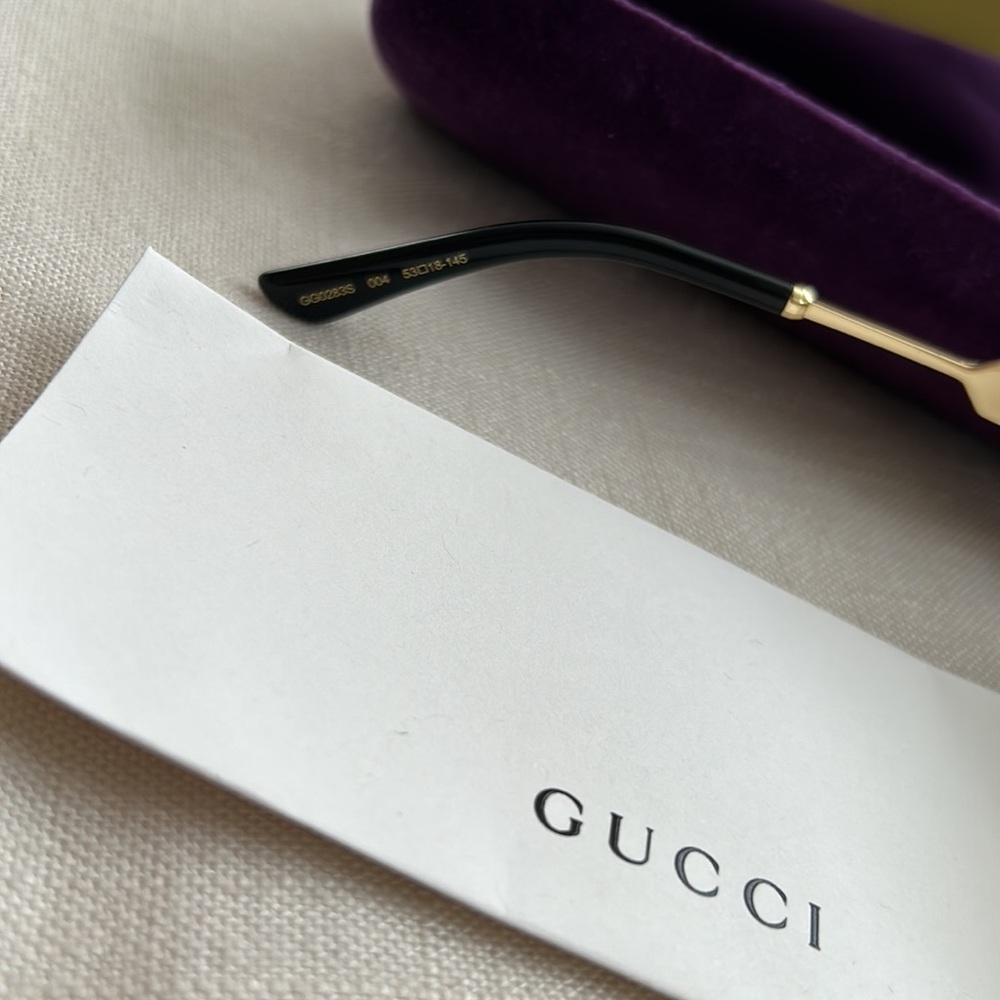 Gucci Sunglasses - Picture 5 of 9